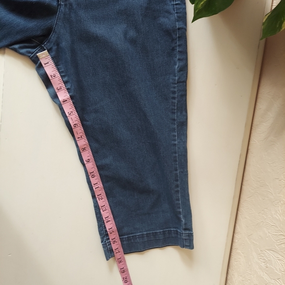 3/$15 Riders by Lee capri pants denim chambray Sz 10 - Picture 10 of 10